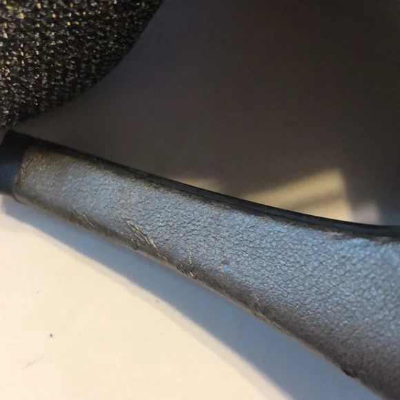 Ladies 9 m Dana Buchman silver sparkle pumps - Picture 13 of 14